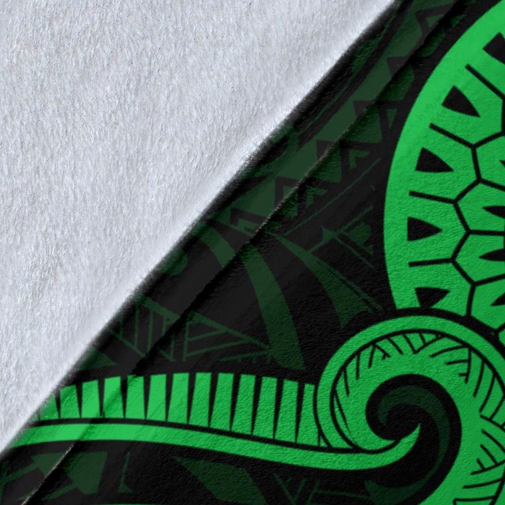 Polynesian Hawaii Premium Blanket - Green Tentacle Turtle-Myprintsy