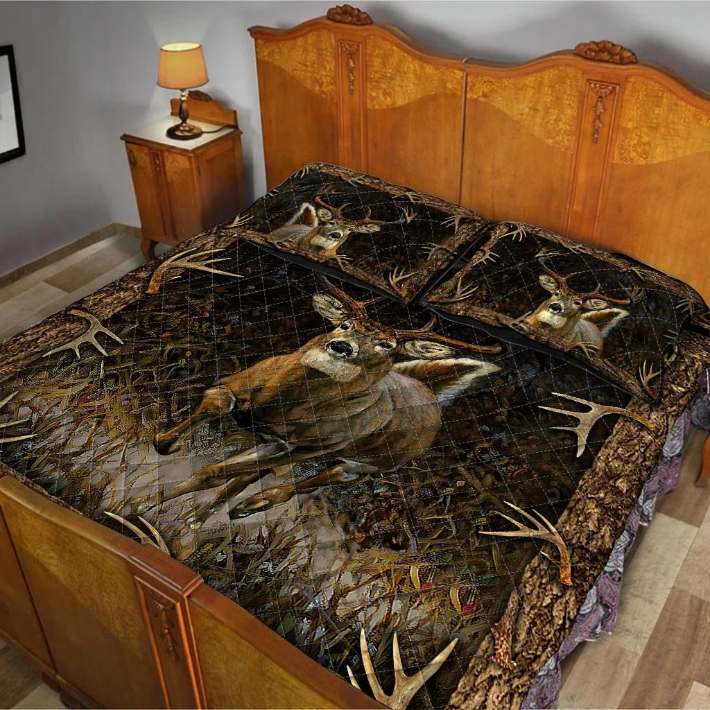 Deer Hunting Quilt Set - Gift For Deer Lovers, Christmas