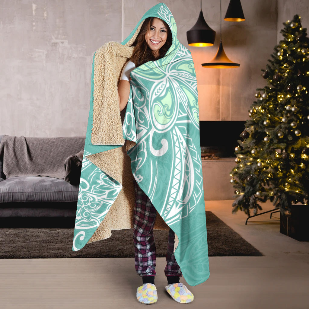 Hawaii Hooded Blanket Polynesian Pattern Plumeria Turtles