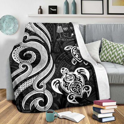 Fiji Polynesian Premium Blanket - White Tentacle Turtle Crest-Myprintsy