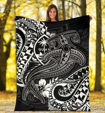 Guam Polynesian Premium Blanket - White Shark Polynesian Tattoo-Myprintsy