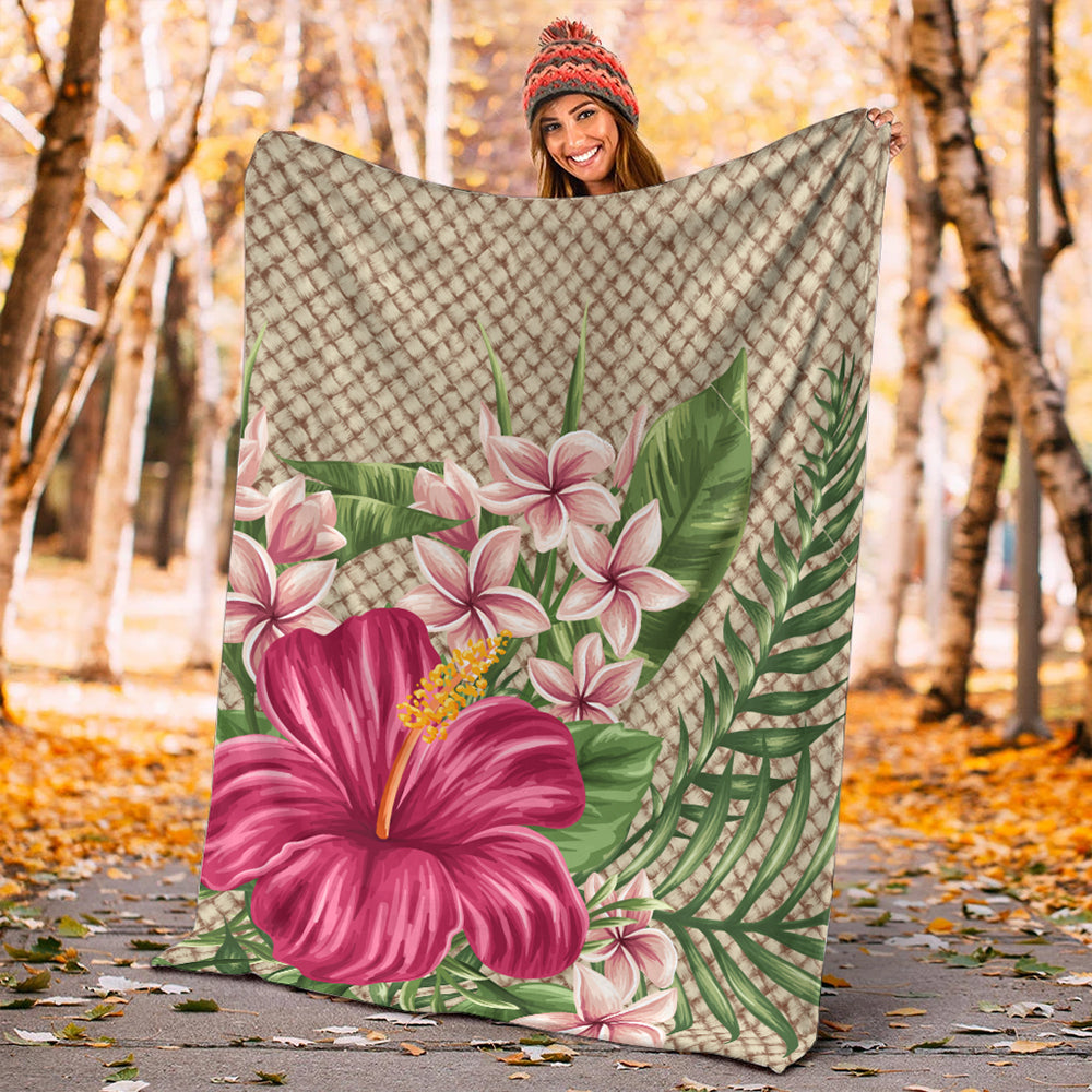 Hawaii Premium Blanket Hibiscus Plumeria Palm Leaves Lauhala Background Polynesian-Myprintsy