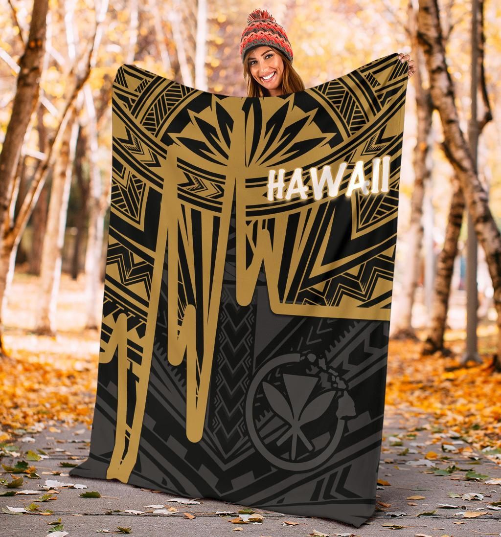 Hawaii Premium Blanket - Kanaka Maoli With Polynesian Pattern In Heartbeat Style (Gold)-Myprintsy