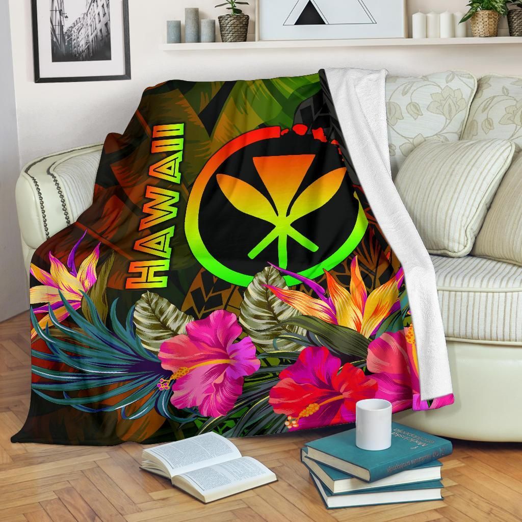 Polynesian Hawaii Kanaka Maoli Polynesian Premium Blanket - Hibiscus and Banana Leaves-Myprintsy