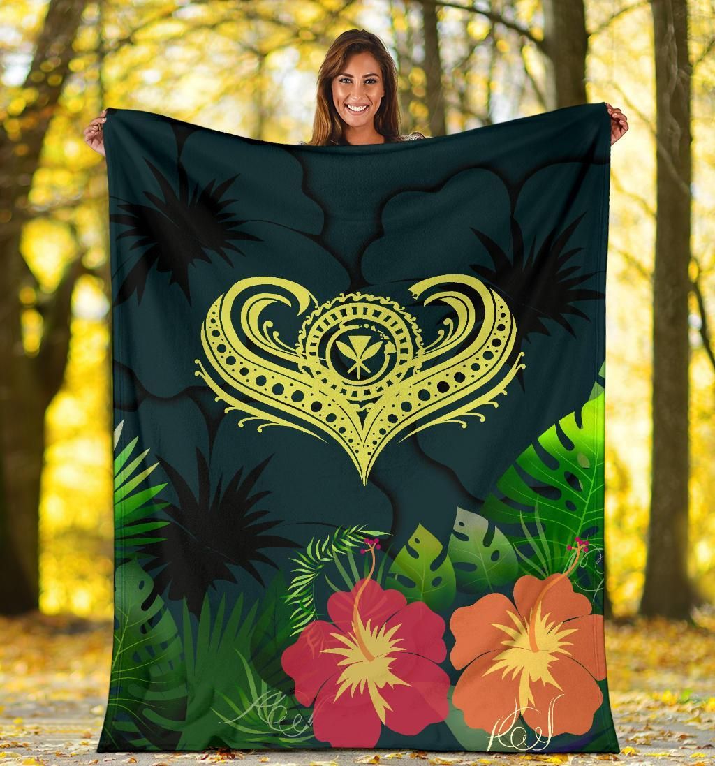 Polynesian Hawaii Kanaka Maoli Premium Blanket - Heart with Hibiscus-Myprintsy