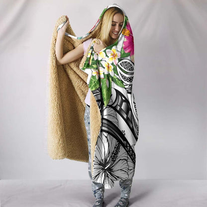 Polynesian Samoa Hooded Blanket - Summer Plumeria (White)