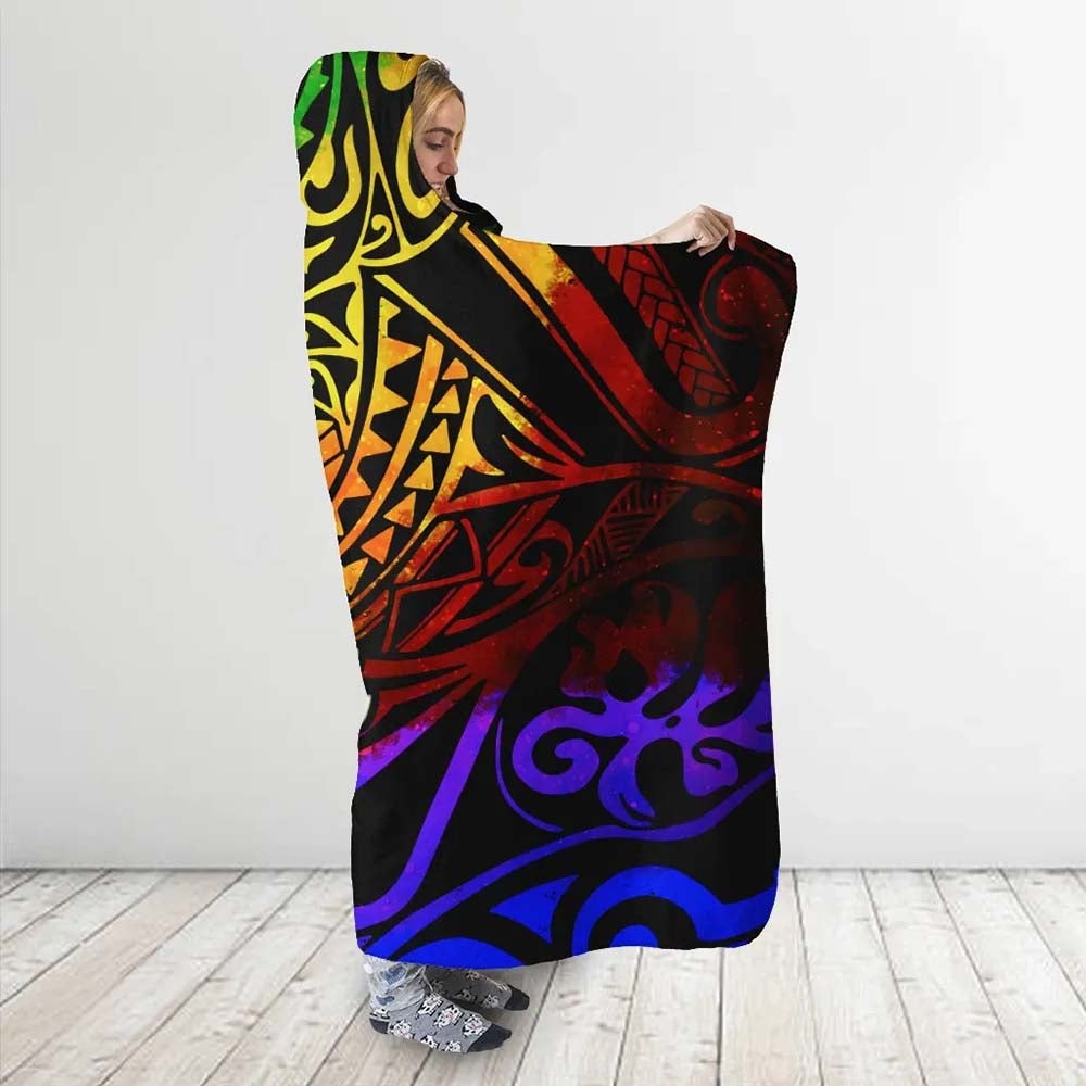 Hawaii Hooded Blanket - Rainbow Polynesian Pattern